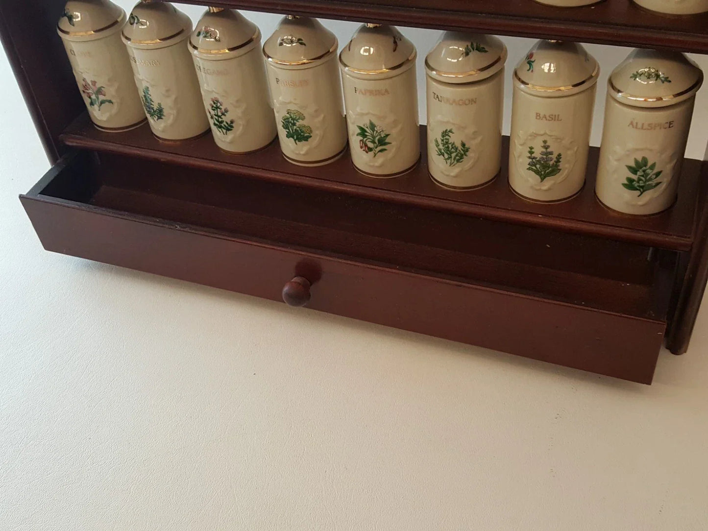 Vintage 1992 Lenox Spice Garden spice rack with spice jars